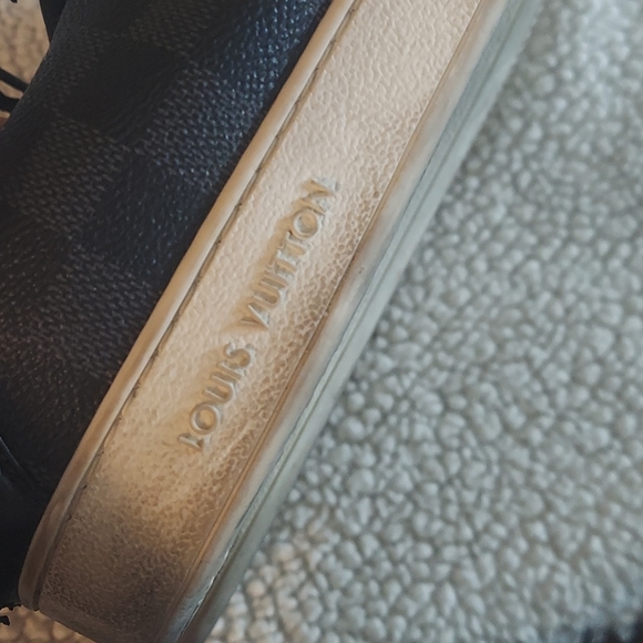 Louis Vuitton men's sneakers - Picture 9 of 11